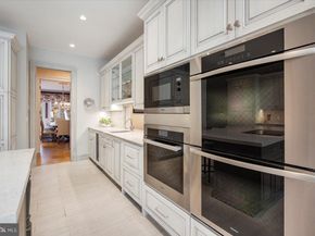 8917 Harvest Square Court, Potomac MD 20854