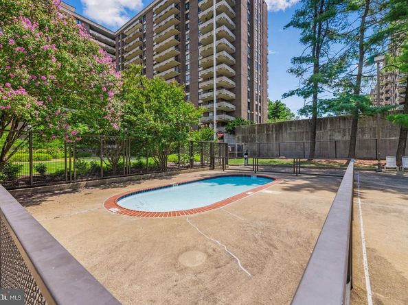 1800 Old Meadow Road 1415, Mclean VA 22102