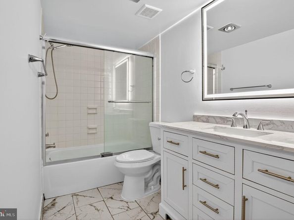 1800 Old Meadow Road 1415, Mclean VA 22102
