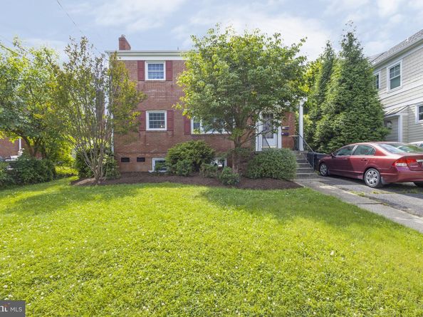 706 N Cleveland Street, Arlington VA 22201