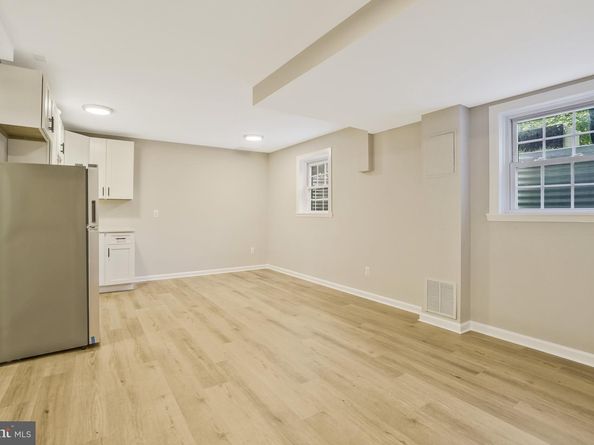 706 N Cleveland Street, Arlington VA 22201