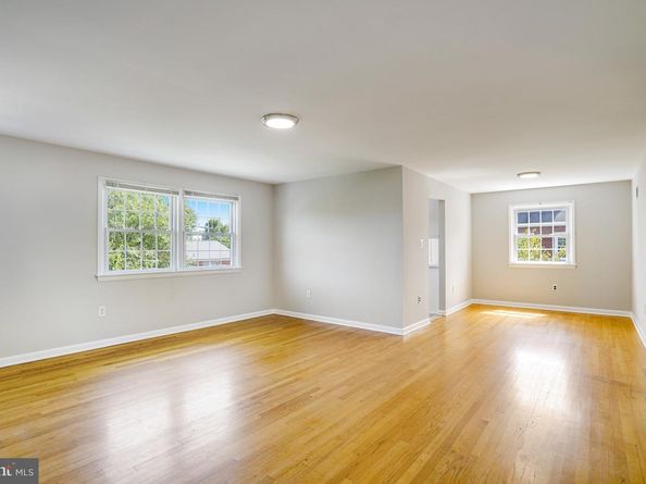 706 N Cleveland Street, Arlington VA 22201