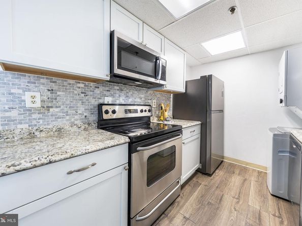 5911 Edsall Road 912, Alexandria VA 22304