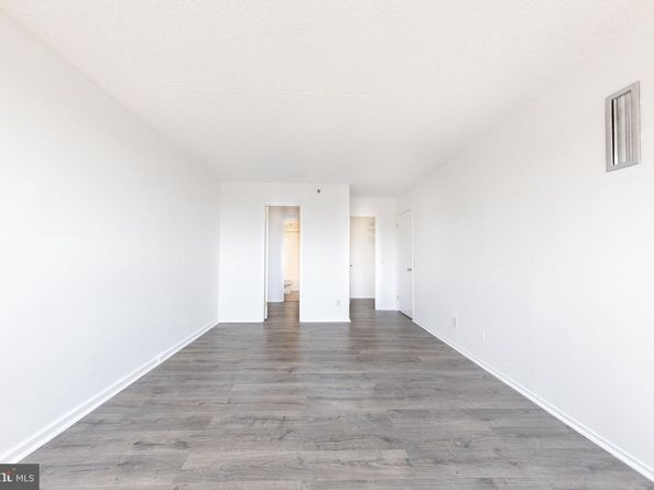 5911 Edsall Road 912, Alexandria VA 22304