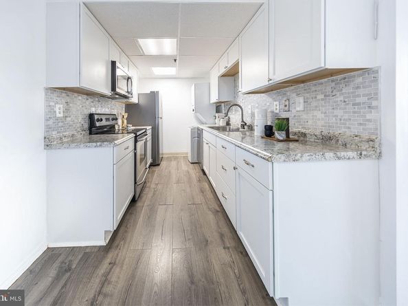 5911 Edsall Road 912, Alexandria VA 22304