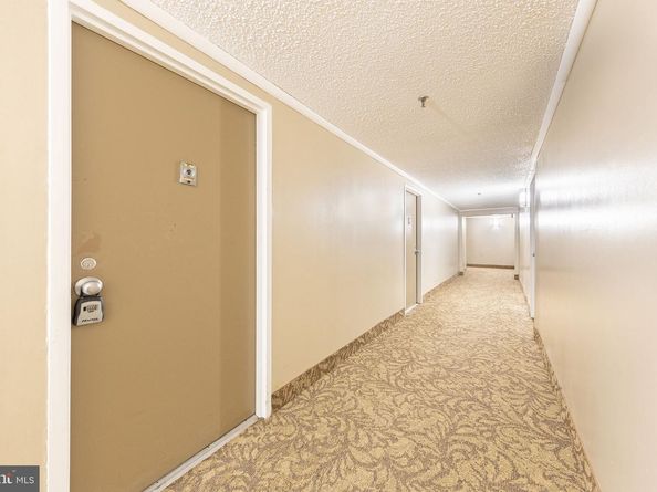 5911 Edsall Road 912, Alexandria VA 22304