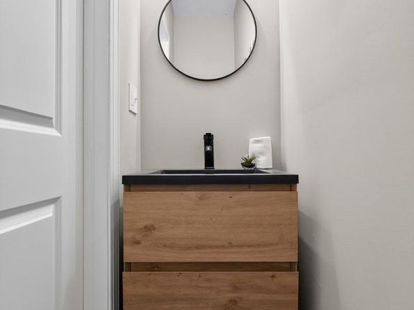 1453 S 52nd Street, Philadelphia PA 19143