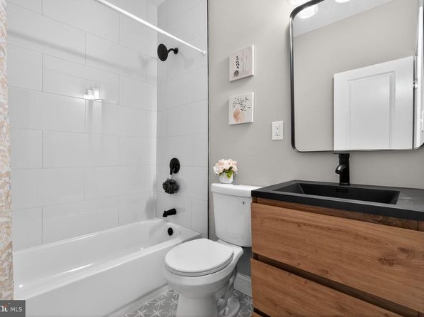 1453 S 52nd Street, Philadelphia PA 19143