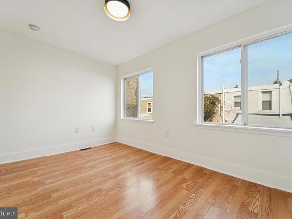 2353 E Huntingdon Street, Philadelphia PA 19125