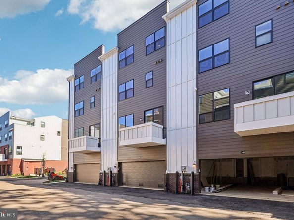 956 Riverplace Drive 56O, Conshohocken PA 19428