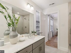 956 Riverplace Drive 56O, Conshohocken PA 19428