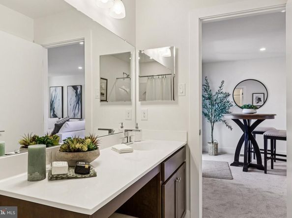 956 Riverplace Drive 56O, Conshohocken PA 19428