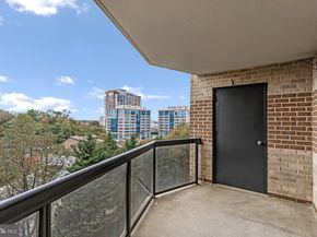 8360 Greensboro Drive 516, Mclean VA 22102