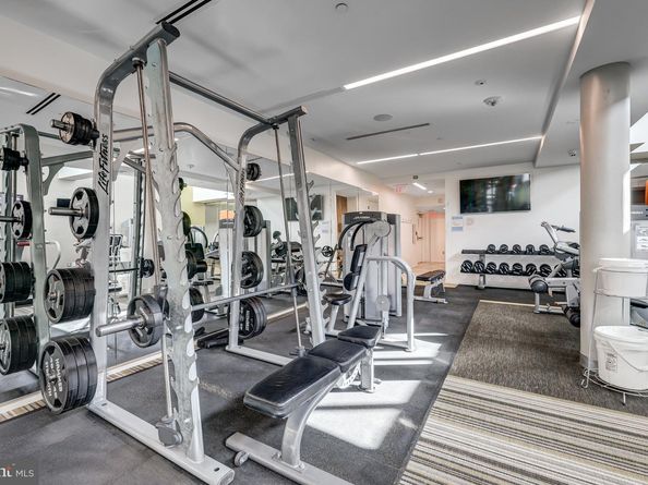 8360 Greensboro Drive 516, Mclean VA 22102