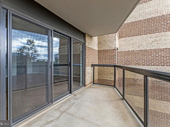 8360 Greensboro Drive 516, Mclean VA 22102