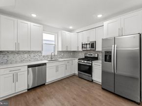 2033 N 9TH Street, Philadelphia PA 19122