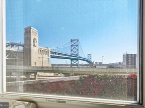 152 N Front Street, Philadelphia PA 19106