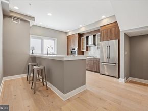 152 N Front Street, Philadelphia PA 19106