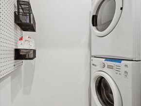 152 N Front Street, Philadelphia PA 19106