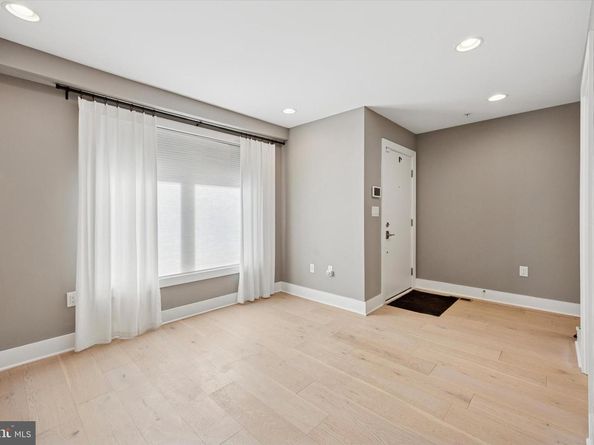 152 N Front Street, Philadelphia PA 19106