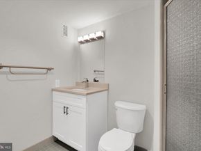 3001 Veazey Terr NW 1008, Washington DC 20008