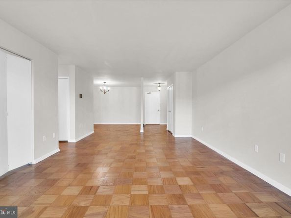 3001 Veazey Terr NW 1008, Washington DC 20008