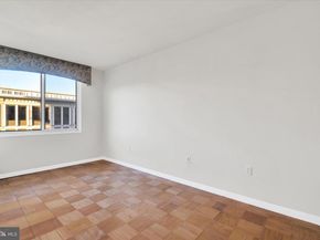 3001 Veazey Terr NW 1008, Washington DC 20008