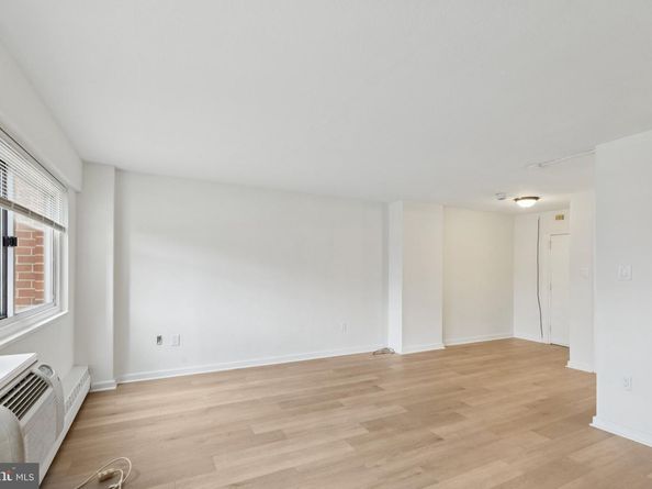 2101 Chestnut Street 326, Philadelphia PA 19103