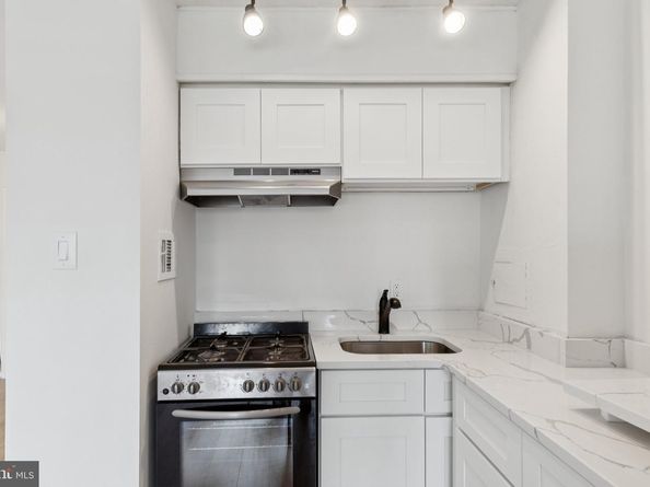 2101 Chestnut Street 326, Philadelphia PA 19103