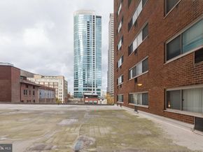 2101 Chestnut Street 326, Philadelphia PA 19103