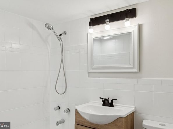 2101 Chestnut Street 326, Philadelphia PA 19103