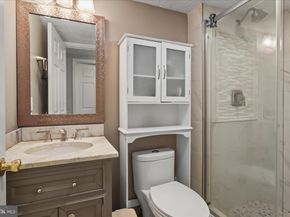 207 N Laura Anne Drive, Sterling VA 20164