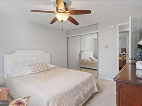 207 N Laura Anne Drive, Sterling VA 20164