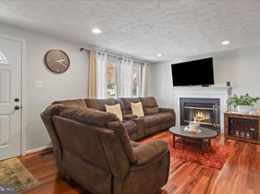 207 N Laura Anne Drive, Sterling VA 20164