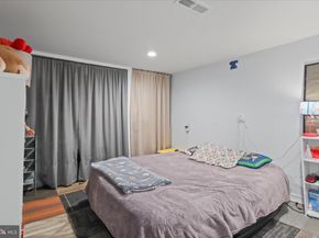 207 N Laura Anne Drive, Sterling VA 20164