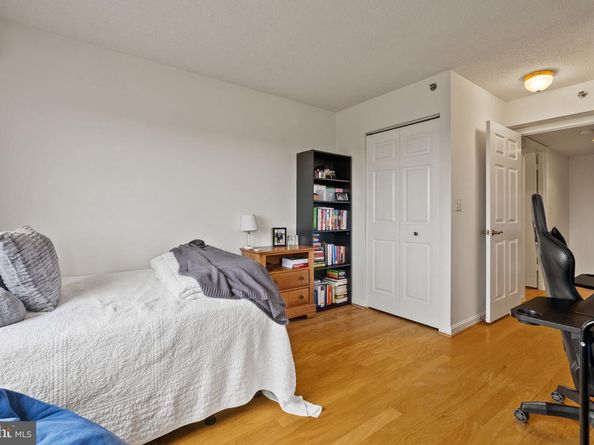 2121 Jamieson Avenue 1501, Alexandria VA 22314