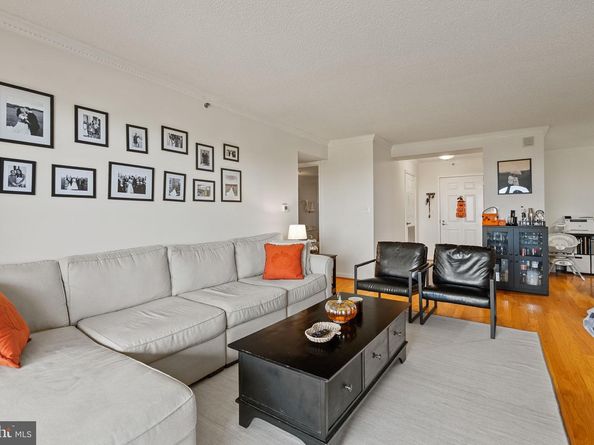 2121 Jamieson Avenue 1501, Alexandria VA 22314