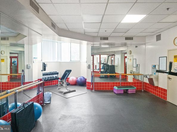 2121 Jamieson Avenue 1501, Alexandria VA 22314