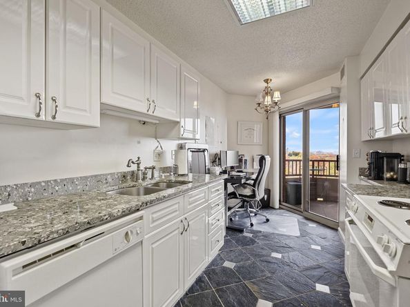 2121 Jamieson Avenue 1501, Alexandria VA 22314