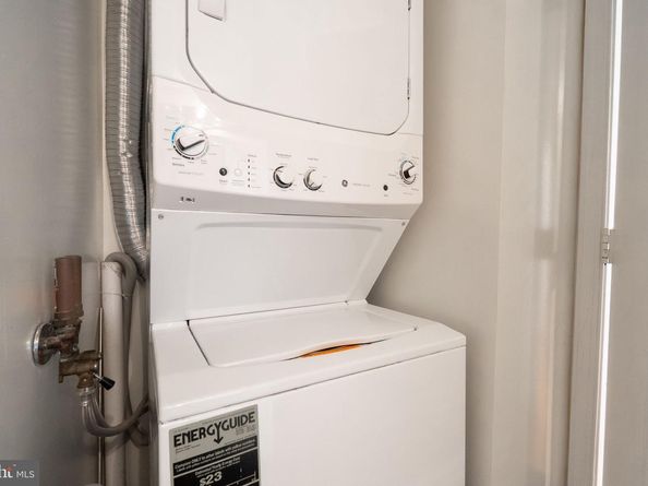 2121 Jamieson Avenue 1501, Alexandria VA 22314