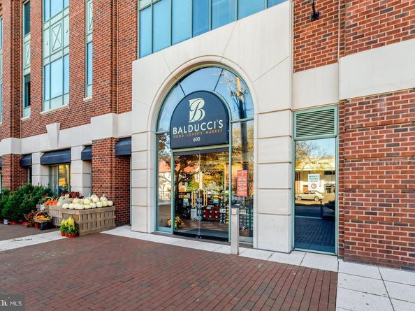 726 S Fayette Street 21, Alexandria VA 22314