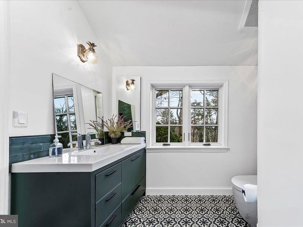 723 Dixon Lane, Gladwyne PA 19035