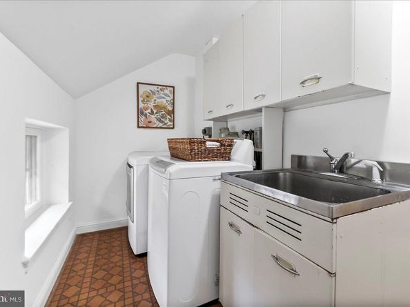 723 Dixon Lane, Gladwyne PA 19035