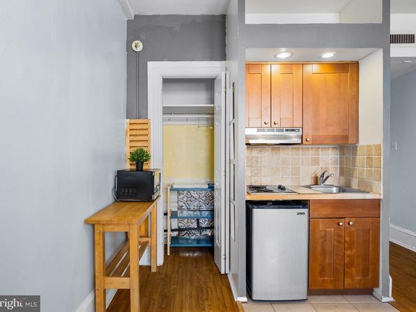 1324 Locust Street 807, Philadelphia PA 19107