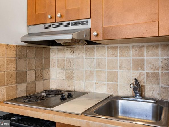 1324 Locust Street 807, Philadelphia PA 19107