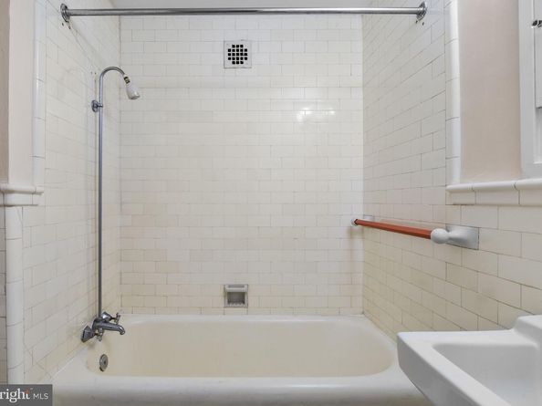 1324 Locust Street 807, Philadelphia PA 19107