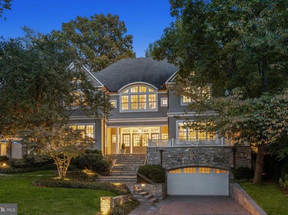 3033 University Terrace NW, Washington DC 20016