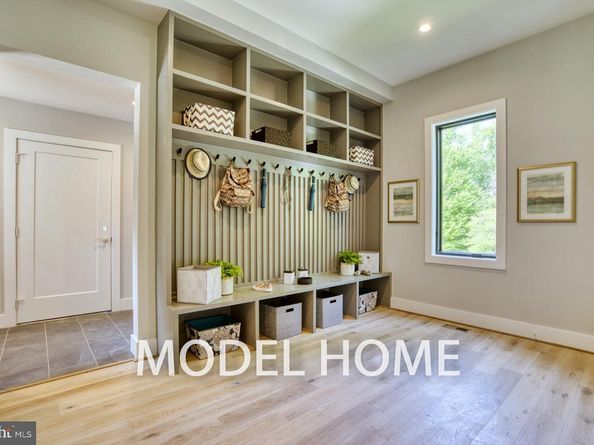 1715 Maxwell Court, Mclean VA 22101