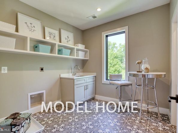 1715 Maxwell Court, Mclean VA 22101