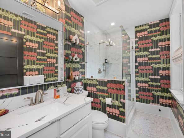 1305 30TH Street NW 106, Washington DC 20007